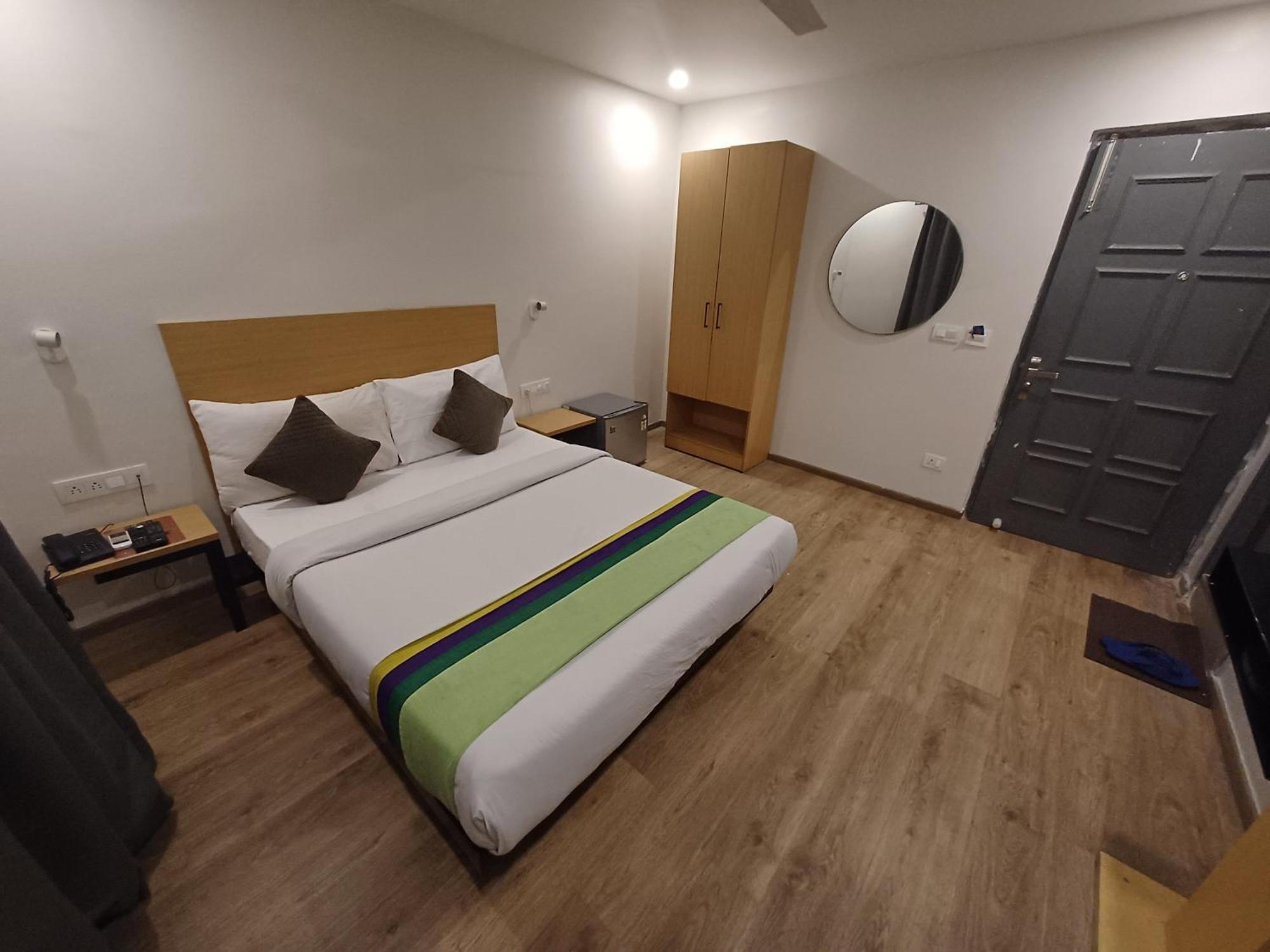 Hotel Chetram Elite Near Railway Station Джайпур Екстериор снимка