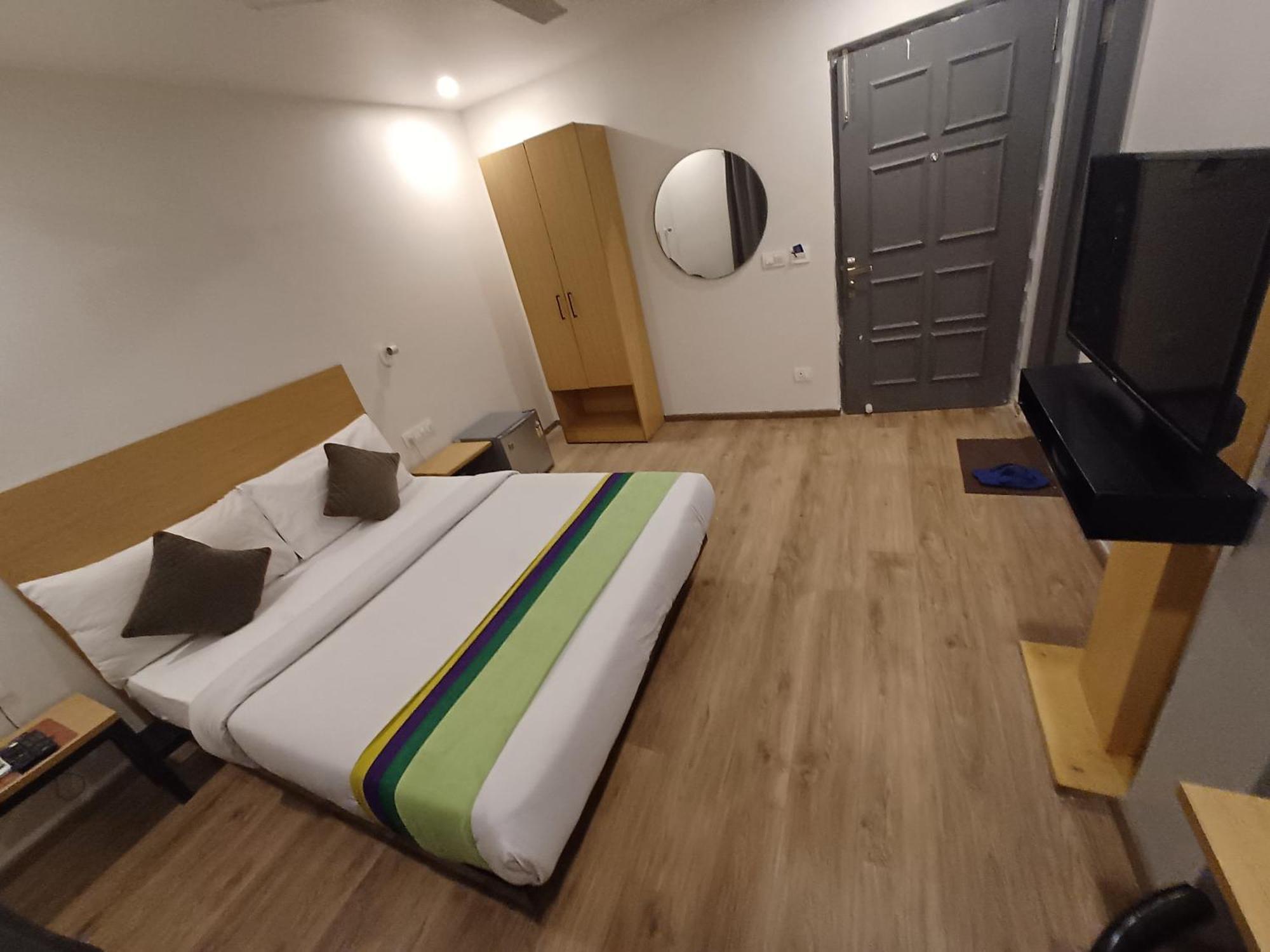 Hotel Chetram Elite Near Railway Station Джайпур Екстериор снимка